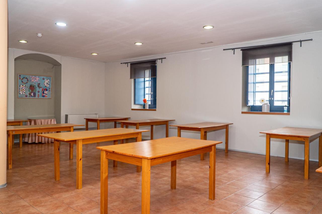 Albergue De Cuellar Luaran gambar