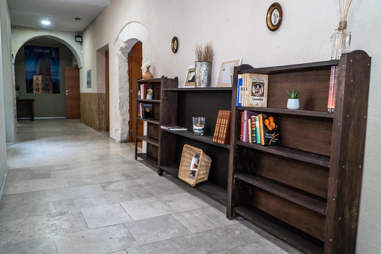 Albergue De Cuellar Luaran gambar